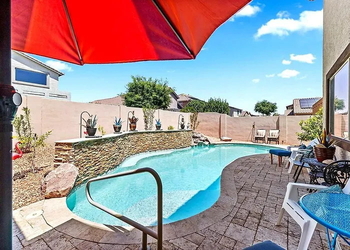 Holiday home Oasis, Pool, Gym & Workspace, Sleeps 6
