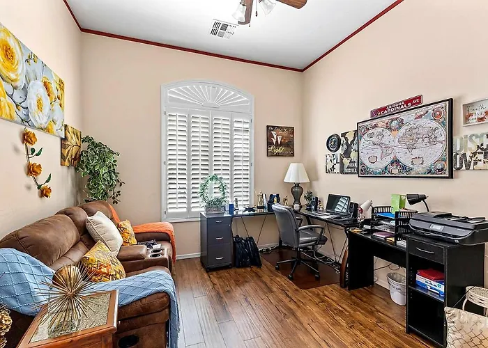 Oasis, Pool, Gym & Workspace, Sleeps 6 Surprise